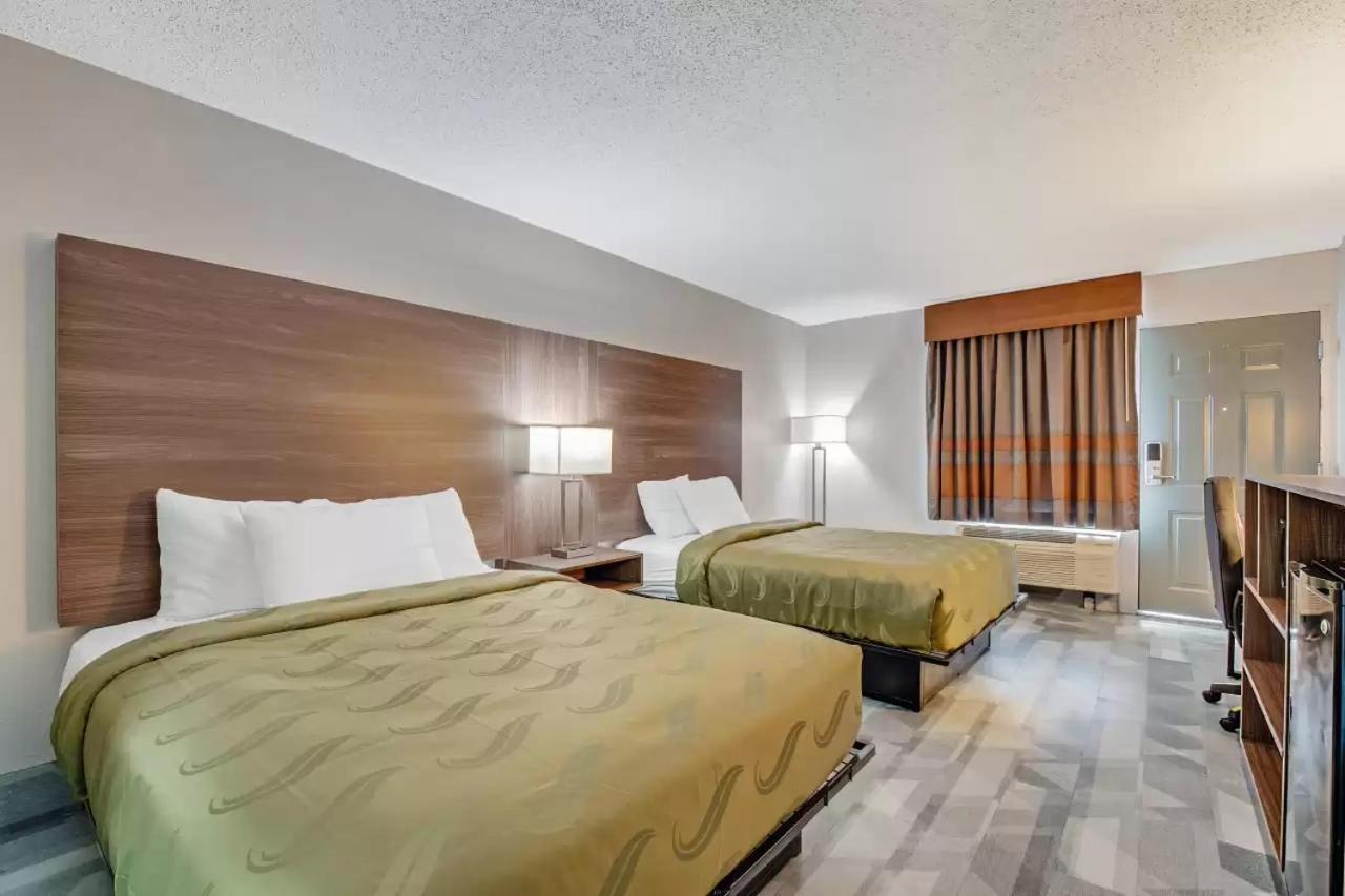 Quality Inn Dalton Exteriör bild